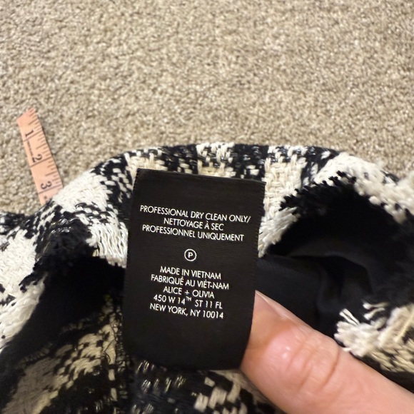 Alice & Olivia MACE TWEED MINI SKORT‎ 6 - Picture 10 of 11